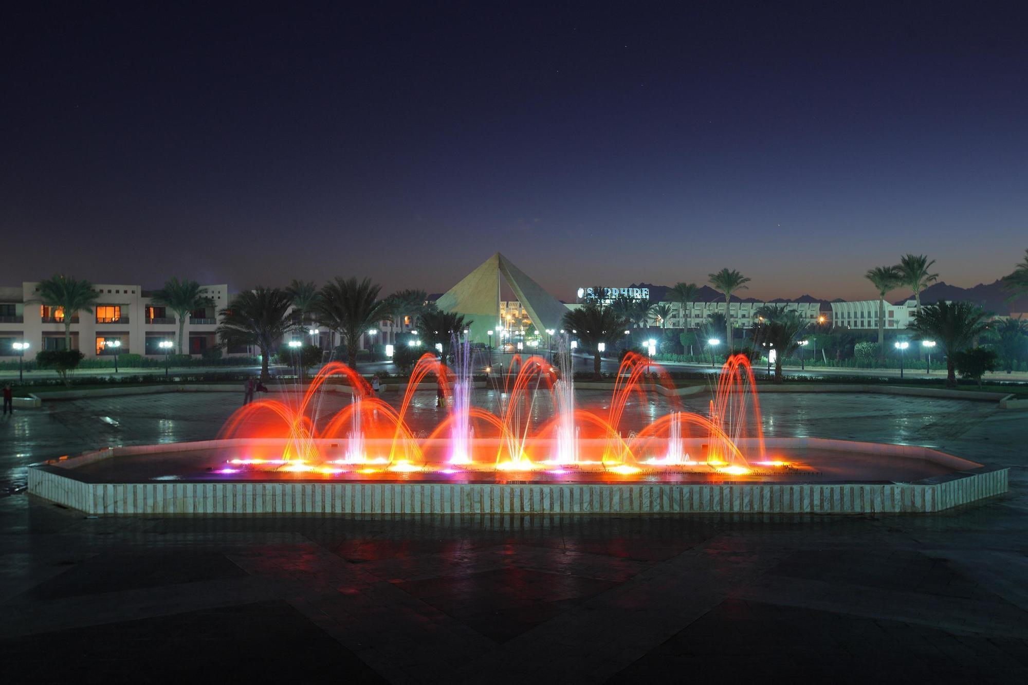Golden 5 Sapphire Suites Hotel Hurghada Exteriör bild